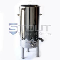 Front view of a stainless steel 45 Gallon Brew Kettle used to make beer